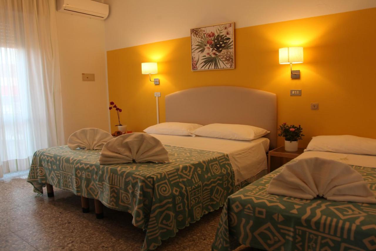 Hotel Alfa Anche In All Inclusive Римини Екстериор снимка