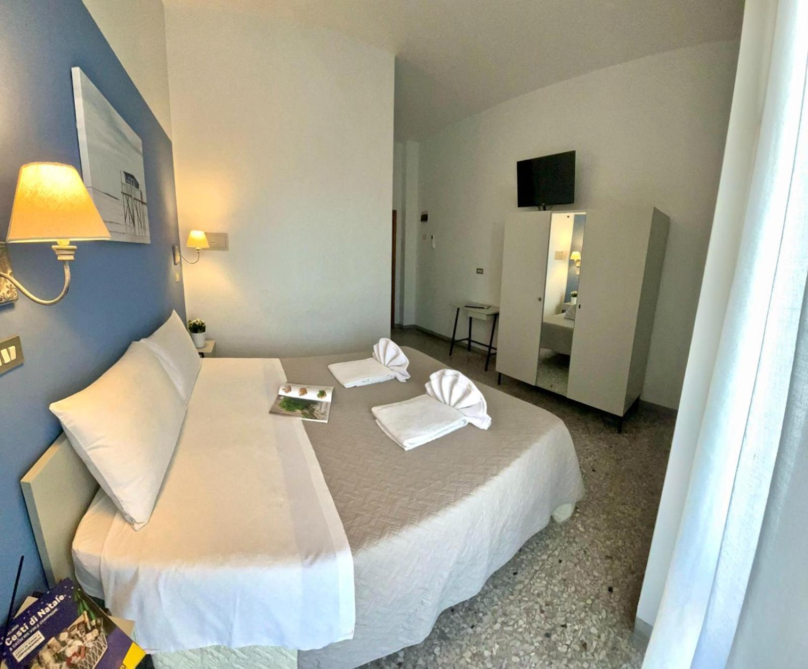 Hotel Alfa Anche In All Inclusive Римини Екстериор снимка