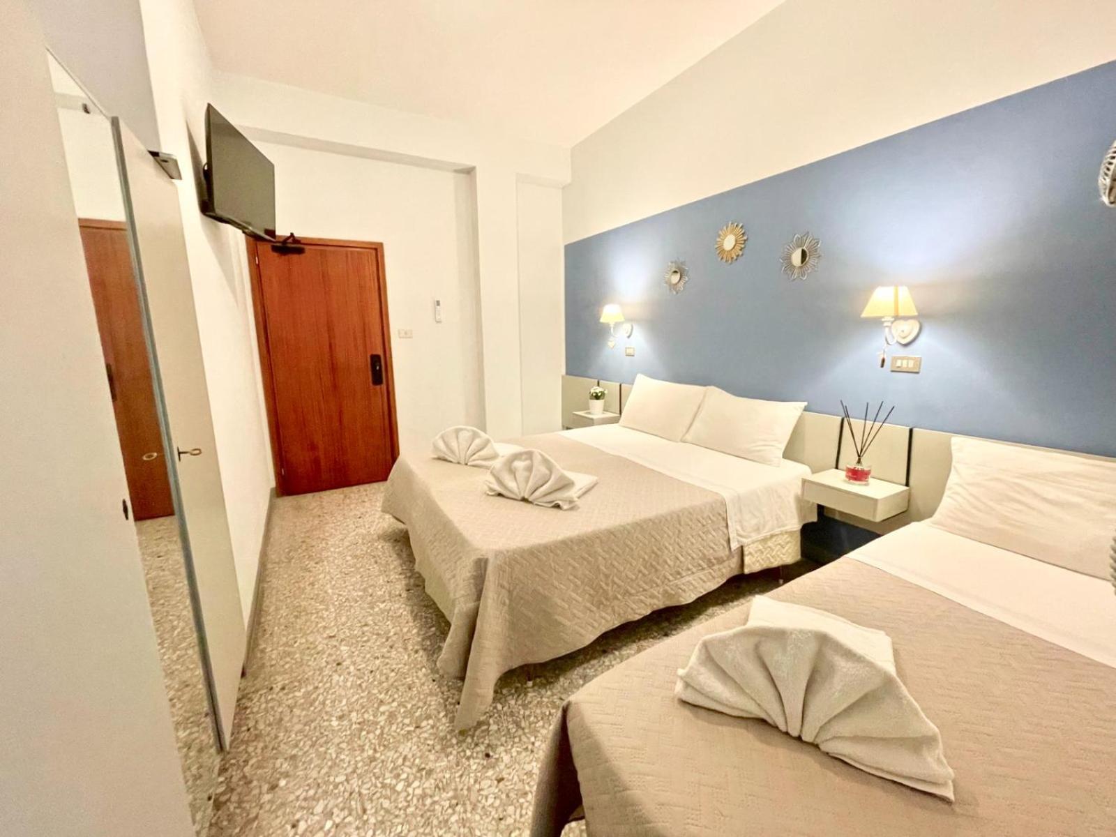 Hotel Alfa Anche In All Inclusive Римини Екстериор снимка