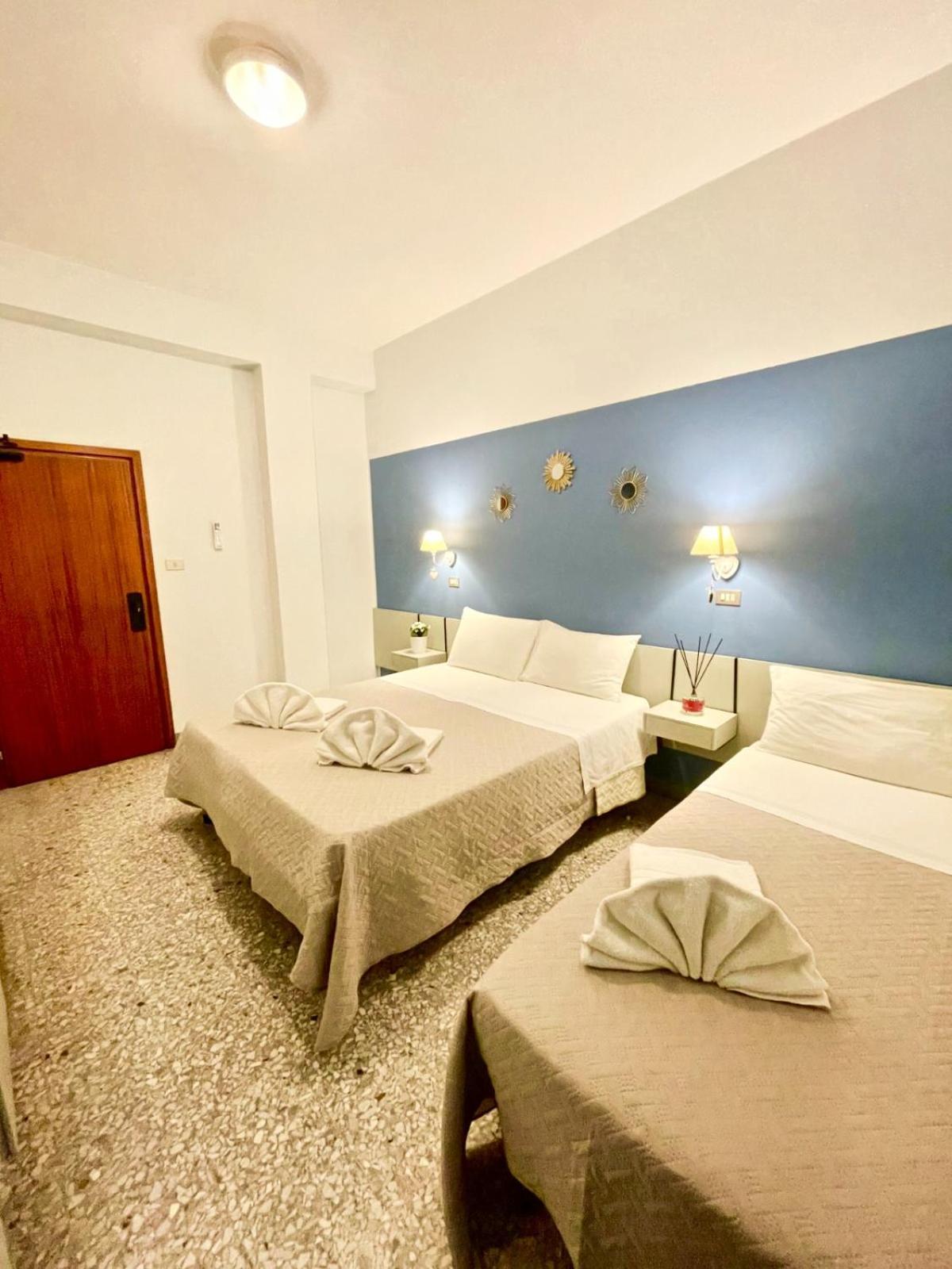 Hotel Alfa Anche In All Inclusive Римини Екстериор снимка
